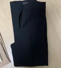 모찌슬랙스라서 스판성이 높은줄알았는데 생각보다 스판은 없습니다 ! 하지만 원하던 핏