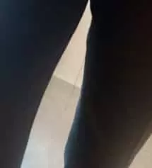 ㅠㅠㅠㅠ받자마자 실밥.. 기분이 썩 좋지는 않았습니다.. 다음부터는 검수 해서 보내주