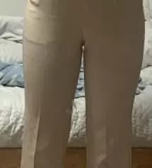 허리가 꽉끼기는 하는데 스판기가 워낙 많아서 불편함 없어요
