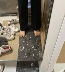 제가 입었던 바지중에서 핏도 예쁘구 입기도 편하더라고요 조금 크긴해도 예쁘게 잘 입