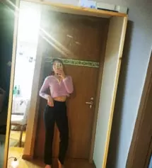 블랙이랑 베이지 하나씩 샀는데 역시 좋네요 베이지보다 블랙은 좀 짧은 것 같아요 구래