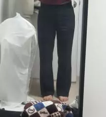 친구가 입고 있는 바지보고 어디서 샀는지 물어봐 구매합니다.
