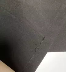 사이즈도 잘 맞고 바지가 정말 예쁘지만 밑단 마감처리가 정말 아쉽네요 그거 빼고는 다