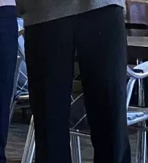 밴딩도 너무 편하고 핏도 이뻐서 다시 구매했어요
