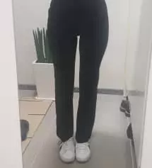 작년에 아이보리색 샀다가 검은색도 필요해서 고민없이 고고싱 모찌 슬렉스 선택했어요