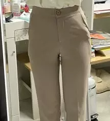 친구 추천으로 알게되서 구매하게 되었습니다 ㅎㅎ 정말 기대 이상으로 핏이 예쁘네요 