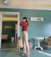 이렇게 잘 맞는 슬랙스는 처음 입어봤어요. 반신반의 기대없이 주문했다가 받아보고 꼼