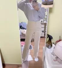 베이지 슬랙스 첫 도전인데 만족입니다 ㅠㅠㅠㅠㅠㅠ !! 어떻게 예쁘고 가성비좋은데 편
