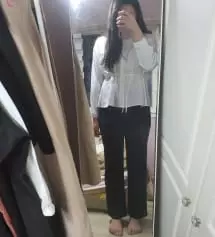 베이지색 사고서 검정색도 샀는데 날씬해보이고 원하던 찾아헤메던 핏 딱 그대로에요! 