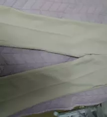 블랙으로 샀는데 핏도너무잘맞고 편해서 엄마껄로 하나더 주문했어요! 너무 잘맞고 가성