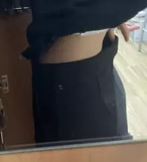 165 버전은 뭔가 신발이랑 붕 뜨는 기장인 느낌이라 170샀는데 바닥에 안 끌리고 적당히