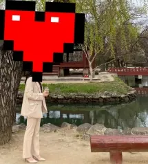 지난번엔 검정색으로 구매했었는데, 너무 예쁘게 잘 입어서 베이지 색도 구매했습니다.