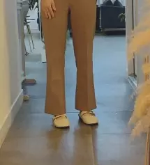 일할때 입으려고 3개 샀어요~
