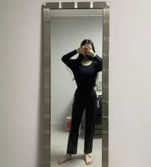 요새 맨날 이거만 입어요.. 허리 얇고 허벅지가 두꺼운데 단점은 보완되고 장점이 잘 드