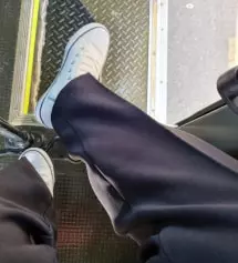 오 굿 ㅎㅎㅎ 허리26인데 S시켰어요. 좀 여유잇게 잘 맞네요. 무엇보다 기장이 맞춤. 브