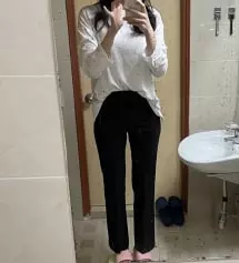 사진을 급하게 찍어서 티는 안나지만 다리가 진짜 얇아보여요!! 
