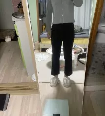 사이즈도 딱 맞구요 쫀쫀해서 불편한게 없어요 부츠컷은 처음 사 보는데 생각보다 너무