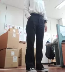 엉덩이 64, 허리 90이라 하비ver-S로 샀는데 흠.... 허벅지쪽이 널널해서 안조이고 넘 