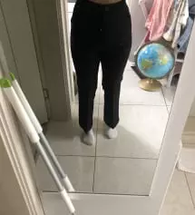사진이 조금 이상하게 찍혔는데 이거 진짜 제 인생 슬랙스 입니다.... 진짜로 다리 얇고