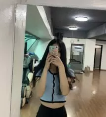 2년 전에 샀는데 너무 좋아서 다른 색으로 또 사려고 들어왔어요
