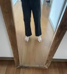 너무 좋아요 ~ 베이지 예뻐서 블랙도 샀는데 넘 편하고 좋아요 ! 제가 상체 비만이라 매