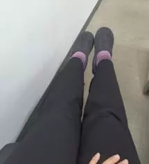 생각보다 얇고 좋습니다. 바지는 여기꺼만 오지게 사는데 다 비슷비슷해서 두께감으로 