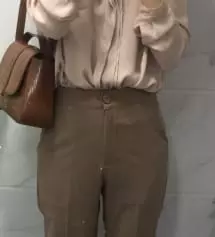 이름에 걸맞게 딱!! 모카 베이지 색상이라 아주아주 살짝 핑크빛이 돌아 예뻐요 누런 느