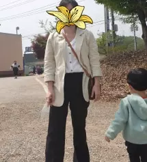 저는 154-46키로이구요.고민 많이많이했는데 이번에 M사이즈 150 주문했어요. 허리를 