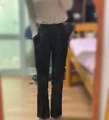 허리 딱 맞는 슬랙스는 처음이예요 ㅠㅠㅠㅠ 배송도 빠르고 쫀쫀해서 다른색도 구매할려
