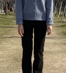 제 허리가 23인데 조금 컸어요! 딱 편하게 맞는 정도 였습니다! 재질도 좋고 역시 고고