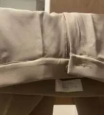 색깔이 생각보다 어두워요! 그래도 위에 밝은 옷을 매치하면 예쁩니다ㅠㅜㅠㅜ 너무 편