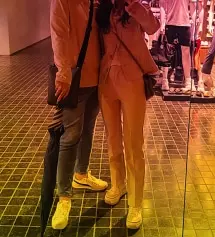 핏도이쁘고 길이도 이쁘고 색도 이뻐용!
