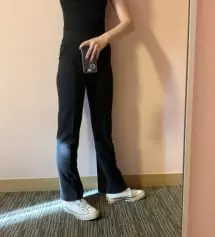 키때문에 인터넷으로 함부로 바지 못사다가 170버전 있어서 샀는데 길이 너무 마음에 듭