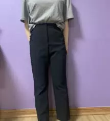 바지 완전 쫀쫀하고 이뻐요 역시 후기 많은 이유가 있네요 늘어나면 또 사야겠어요