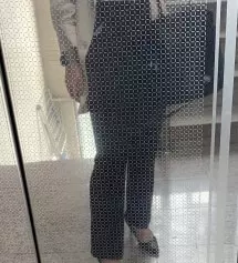 맞는 슬랙스가 하나도 없어서 기장을 줄여서 입었었는데 이 슬랙스는 줄이지 않아도 되