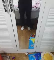 생각보다 두꺼워서 요즘 입기엔 더울듯해여.. 
