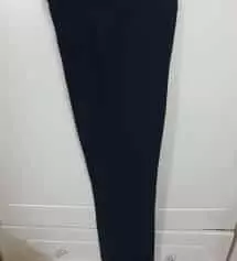 29만장이 팔리는 이유가있었네요.핏감최고.작은키를 크게해주는 마법의 바지예요.
