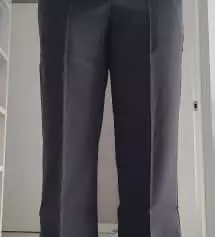 키에 비해 다리가 짧은 체형인데 바지 기장이 길어서 165지만 155버전이 잘 맞고요. L 