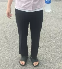 몸무게가 애매해서 라지하면 크고 미디움하면 딱맞아가지고 부담스럽더라구요  그래서 