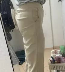 후기를 열심히 찾아보고 고민 끝에 주문했습니다. 전에 검정 슬랙스를 샀었는데 생각보