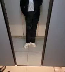 항상 맞는 바지가 없어서 바지는 사고싶지만 사기가 겁났는데 여기 바지 꿀인거 같아요