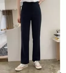 회사 언니의 강력 추천으로 살 찌고선 옷을 특히 바지를 정말 안 사게 됐었는데 오랫만