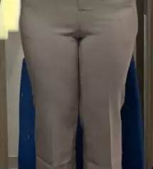 리뷰 살펴보니 다른 바지 제품에 비해 작게 나왔다고 해서 저는 엉덩이랑 허벅지 살집이