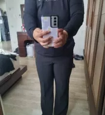 택배가 늦게왔어요 한치수 작게 입어도 될껄 그랬어요 그리고 밑위가 긴듯해요 편하긴 