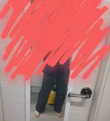 쮹쮹 늘어나서 진짜 편해요 ㅋㅋㅋㅋㅋ 허벅지 좀 있어서 걱정했는데 진짜 이뻐요!!! 재