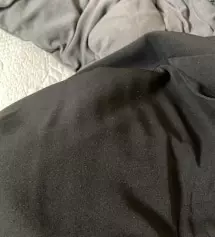 하루 입으니 보풀이 엄청 생기더라구요
