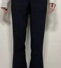 허리가 딱 맞는 바지 오랜만에 보네요!!! 잘 늘어나서 편하고 좋아요:) 