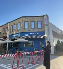 항상 잘 입던거라 재구매한 재품이에요ㅎㅎ 일단 허리 맞는 곳이 별로 없어서 맨날 수선