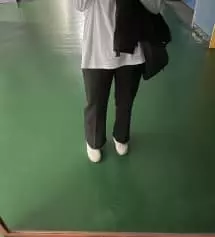 너무 편하고 좋아요 ㅋㅋ 가격도 싼데 저는 중독팬츠보다 이 바지가 훨씬 좋은거 같아요