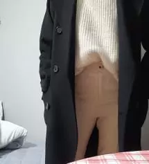 엄청 쫀쫀하고 밴드 탄력이 좋아서 M으로 구매했더니 이게 오히려 더 편하고 좋았어요!